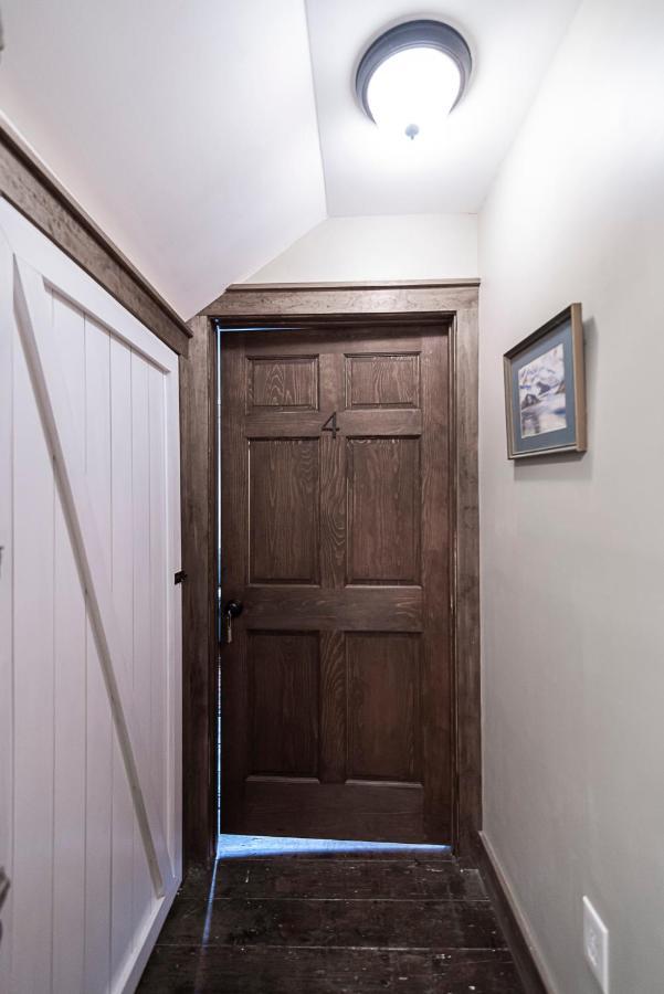 Light Horse Inn 하퍼스 페리 외부 사진